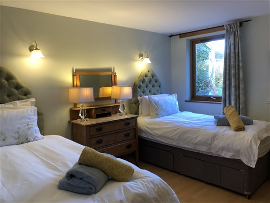 Twin Bedroom